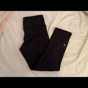 Lululemon crops